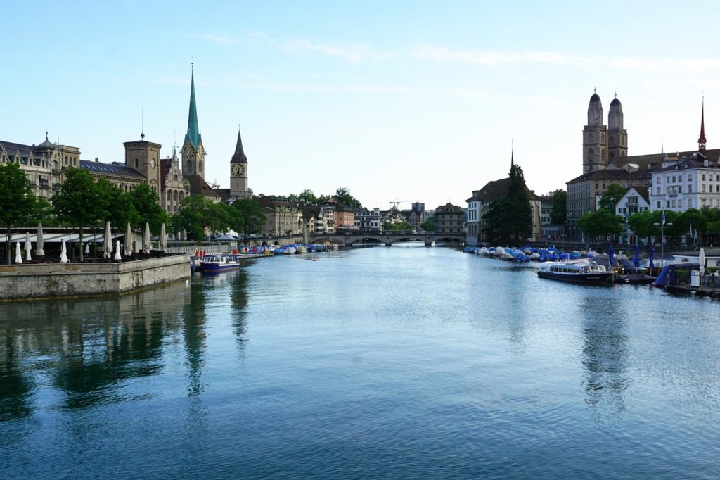 city, europe, zurich-2422392.jpg